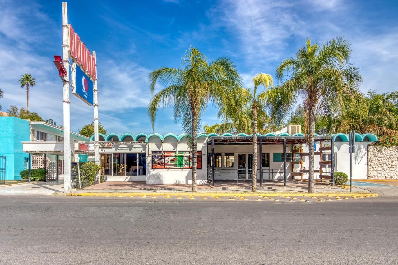 Capital O Hotel La Siesta, Gomez Palacio Extérieur photo